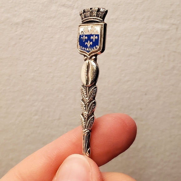 Versailles Collectible Silver Paté Knife - Picture 2 of 9